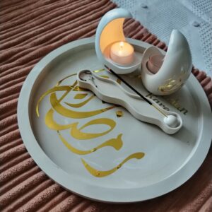 Candle Tahira